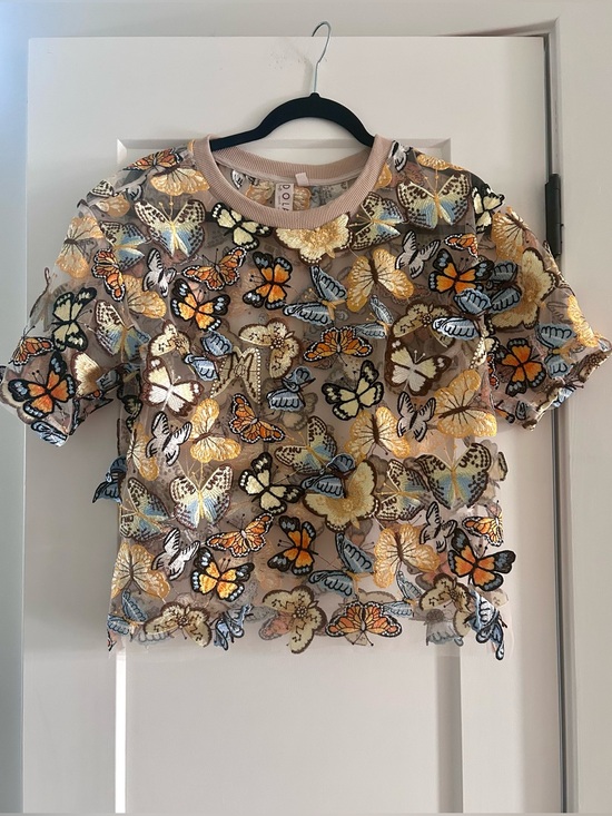 Anthropologie Tops - Anthropologie Dolan 3D Butterfly Embroidered Short Sleeve Top - sheer beige